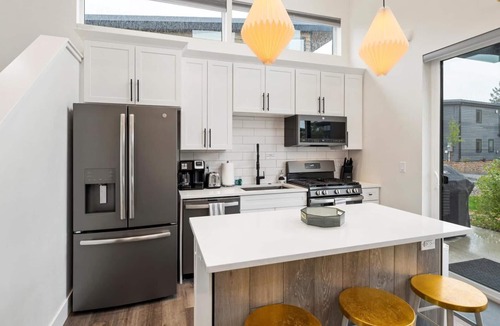 Whitefish House | Brand New 2 Bedroom Townhome with community hot tub, pool, & fitness center!