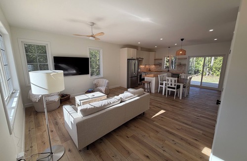 South Bruce Peninsula Cottage | Brand New 2026 Country Cottage !