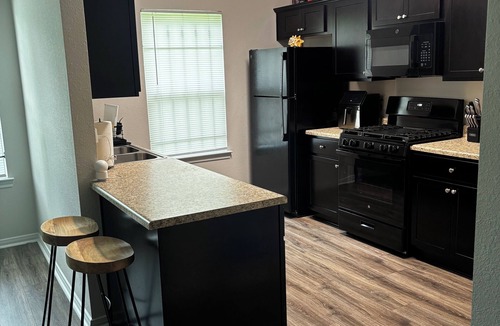 Northeast Houston House | Brand new 3-bedroom house near Downtown Houston with cool AC for relaxing stays