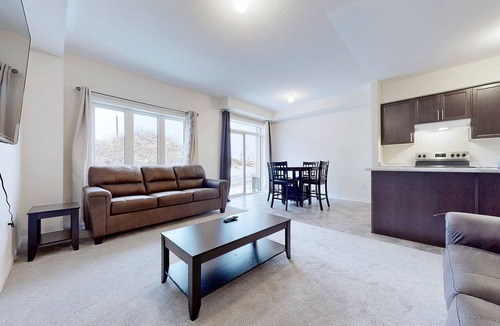 Oshawa House | Brand new 3-bedroom Oshawa home