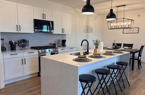Barrett House | Brand New 3BD Townhome in Gated Lagoon Community