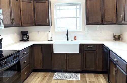 Waynesville House | BRAND NEW 3BR Duplex Unit Side “B”, Retreat Near Fort Leonard Wood,Sleeps 8