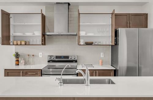 Cambridge Apartment | Brand New 4 Bedroom Ensuite Townhouse