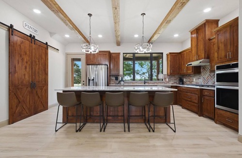 Gordonville House | Brand New 4-bedroom house near Lake Texoma