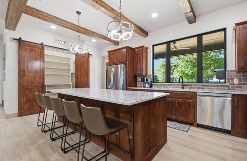 Gordonville House | Brand New 4-bedroom house near Lake Texoma