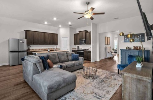 Converse House | BRAND NEW! 4 BR Home in Converse