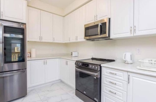 Watertown Apartment | BRAND NEW 4BR Home in Waterdown