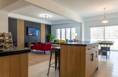 Niagara Falls House | Brand New 4BR25BA HomeNiagara FallsSleeps15