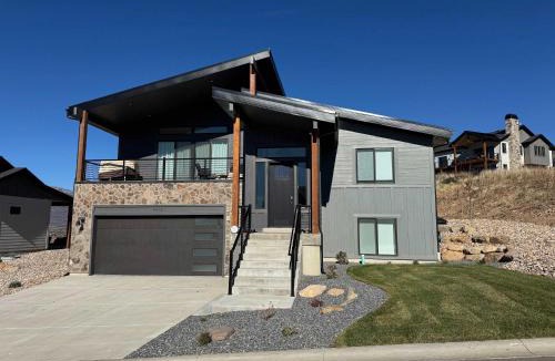 Wolf Creek House | Brand NEW 5 Bedroom House in Eden at the base of Powder Mtn and Wolf Creek Golf Course