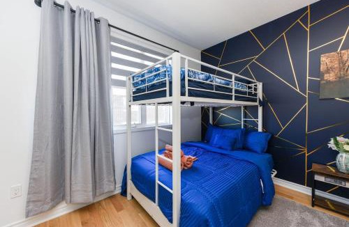 Milton House | Brand New 7beds-kingbedsfamilysleep15playtable