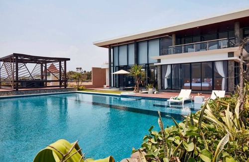 East Selemadeg Villa | Brand new absolute beachfront retreat
