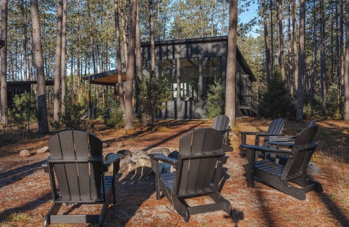 McMurrich/Monteith Cabin | Brand New Black Fox Cabin