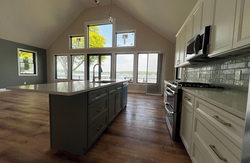 Lakeville House | BRAND NEW! BUILT IN 2025! SLEEPS 14!