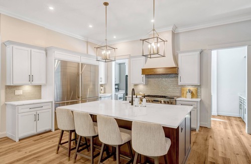 Bracey House | Brand New BuiltnLuxury Lakefront GetawaynFriday Check-In/Check-Out Summer Season