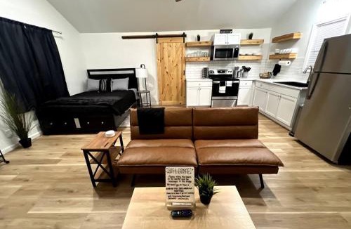 Tulsa House | Brand New Bungalow with Amenities