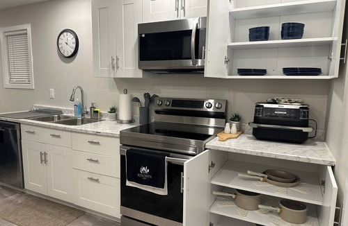 Conception Bay South House | Brand new, modern & spacious place n to stay & explore NL’s scenic coastline.