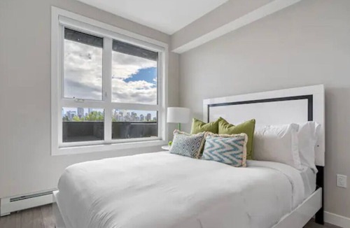 Hillhurst Condo | BRAND NEW! CHIC 1 BED/1BATH | MINS FROM DOWNTOWN