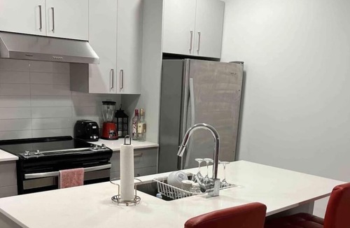 Ahuntsic Condo | Brand New Condo | 1 Min From Subway & Bus Stop