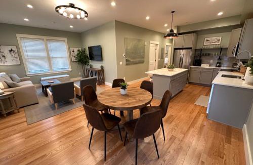 Off Broadway House | Brand New Construction! 3 Unit5 Bed Property