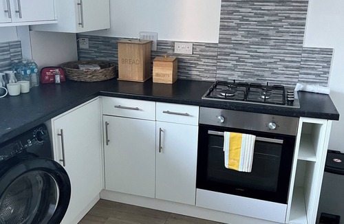 College Apartment | Brand new Cosy Studio Flat