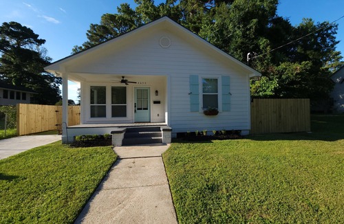 Mid City South Cottage | Brand New Cozy Cottage