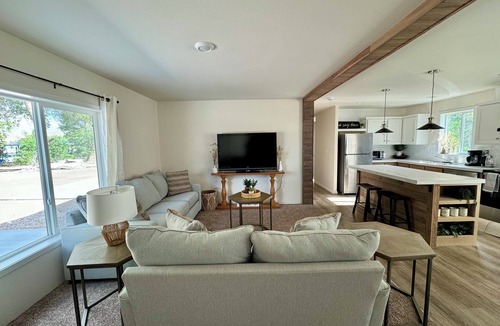 Duchesne House | Brand New Cozy Home in Duchesne
