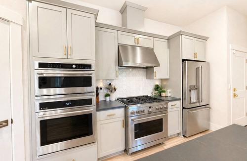 Bull Mountain House | Brand New Designer Luxury 5 Bedroom + Bonus