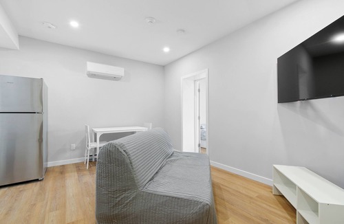Hull Apartment | brand new downtown unit#10