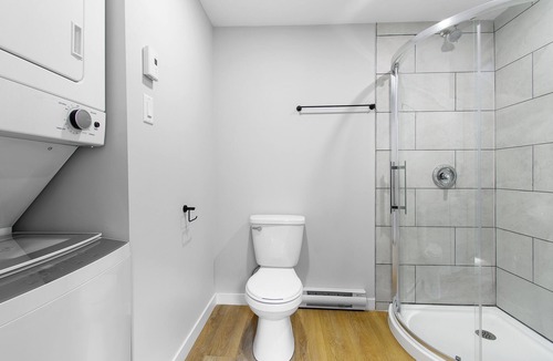 Hull Apartment | brand new downtown unit#10