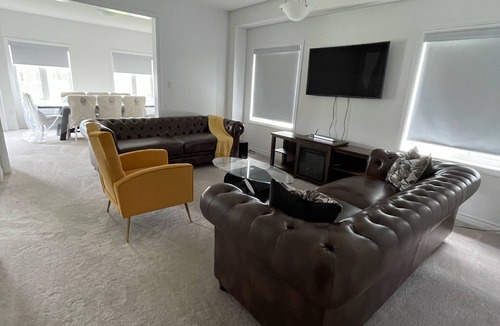 Dundalk House | Brand New Dundalk Family Home closer to Blue Mountain and Collingwood
