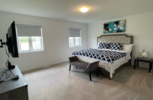Dundalk House | Brand New Dundalk Family Home closer to Blue Mountain and Collingwood