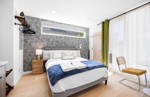 Eastlake House | Brand New Eastlake Studio - SLU UW Shops & Eats