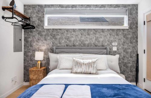 Eastlake House | Brand New Eastlake Studio - SLU UW Shops & Eats