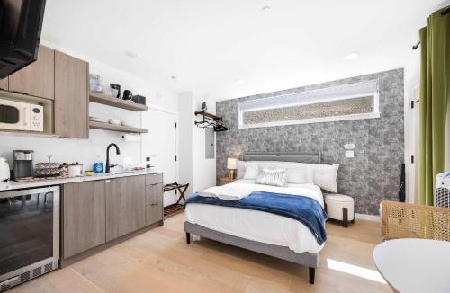 Eastlake House | Brand New Eastlake Studio - SLU UW Shops & Eats