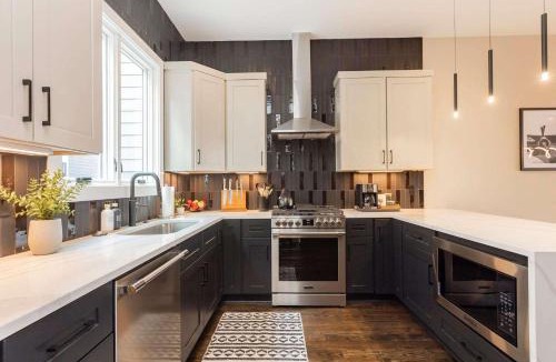 Buena Vista House | Brand New Elegance Rooftop Views of Nashville