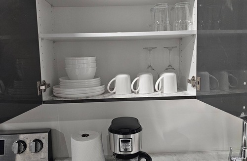 Regina House | Brand New Fully Furnished Suite