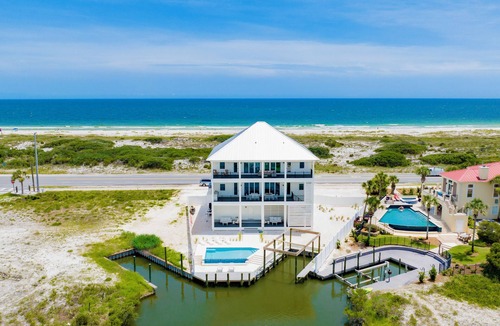 Perdido Key Coves One House | BRAND NEW Gulf & Direct Ole River with Boat Dock, Infinity Pool & Elevator!
