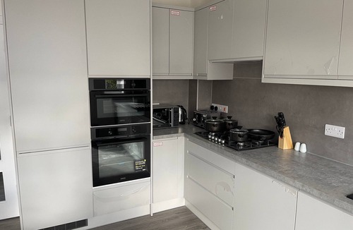 Newcastle-Under-Lyme House | Brand New High Spec House with parking