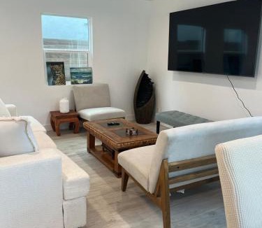 Woodland Hills House | Brand New Home, Great Location, Monthly Discounts