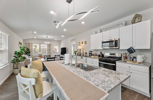 Converse House | Brand-New Home - Near Fort Sam & Randolph - Safe