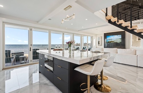 Wells House | Brand New Home | Oceanfront | Hottub