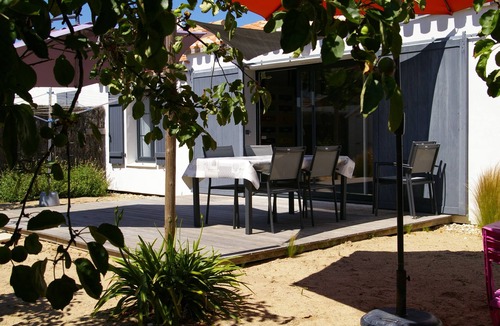 L'Epine House | Brand new house 200m beach, and close to shops