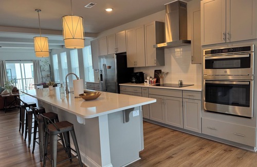 Downtown Condo | Brand New! Huge 3-bedroom, 2,500 sqft 3rd and 4th floor condo, private rooftop.
