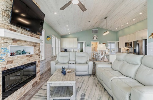 Cedar Lane House | Brand-New ICW Retreat with Beach Views - 3 Bed/2.5 Bath - Beach Views