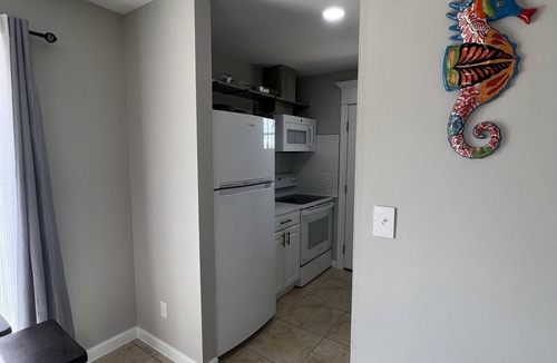 El Centro Beach Condo | Brand New & Less than 400 ft from Beach. Pet Friendly!n