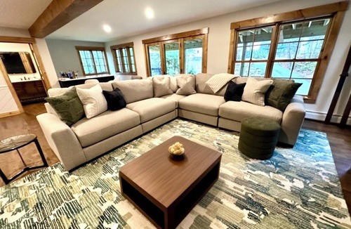West Dover House | Brand new listing! True Ski In & Ski Out with Private Hot Tub & Fire Pit.