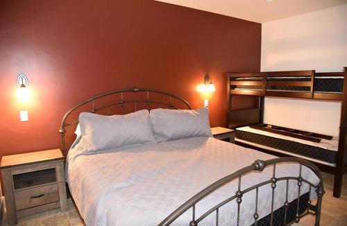 Moab Cabin | Brand New Lodge in the heart of Moab, Utah