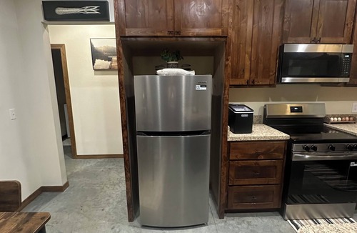Sand Springs House | BRAND NEW Lodge Near Lake Keystone, Family Ready + BOAT Friendly