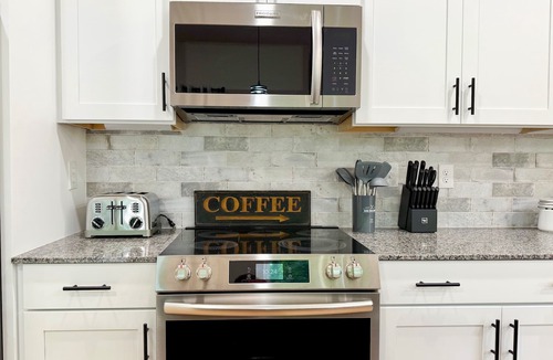 Bella Vista House | Brand New Lux Mountain Trails Retreat+ 3BR 3BA Sleeps 6