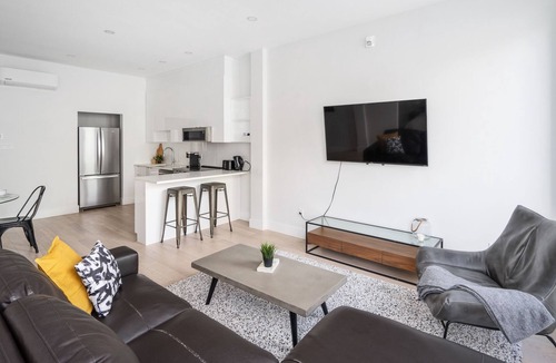 Latin Quarter Apartment | Brand new Luxurious oneBDR with private parking